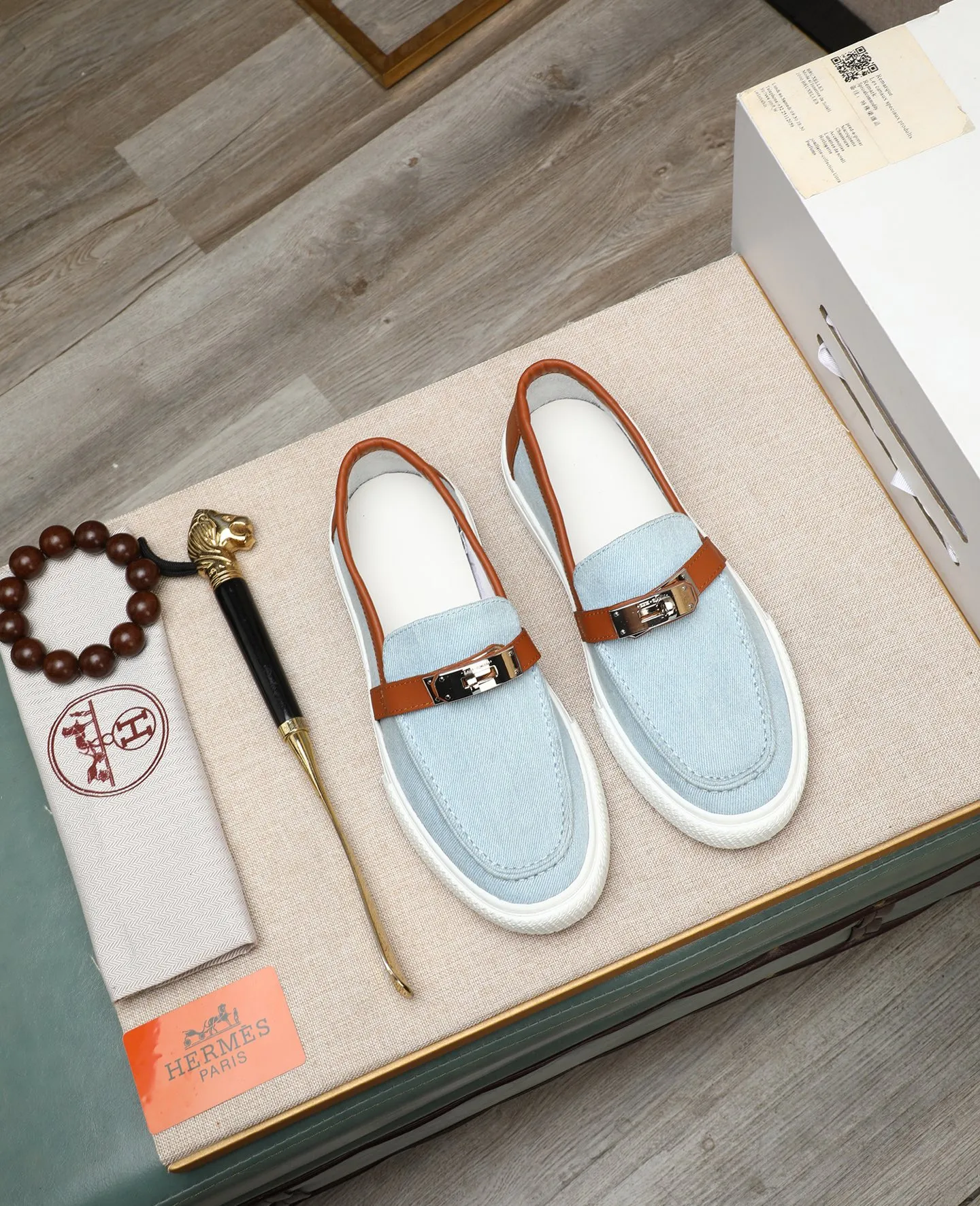 Men's shoes 💰720 (top version) [HERMÈS] Hermès counter new model 🆕men's casual loafers, the fabric is made of high-tech original materials and first-layer cowhide, spliced ​​with a variety of comfortable materials, lightweight EVA original outsole, and Labang lasting method to create a very light and energetic fashion style! Size: 39-44 (38 45 customized)